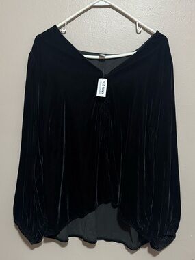 Old navy Black Velvet V-Neck Blouson Sleeve Top
